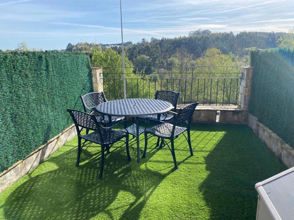 Apartamento En Complejo Residencial Rovacias Comillas Exterior foto